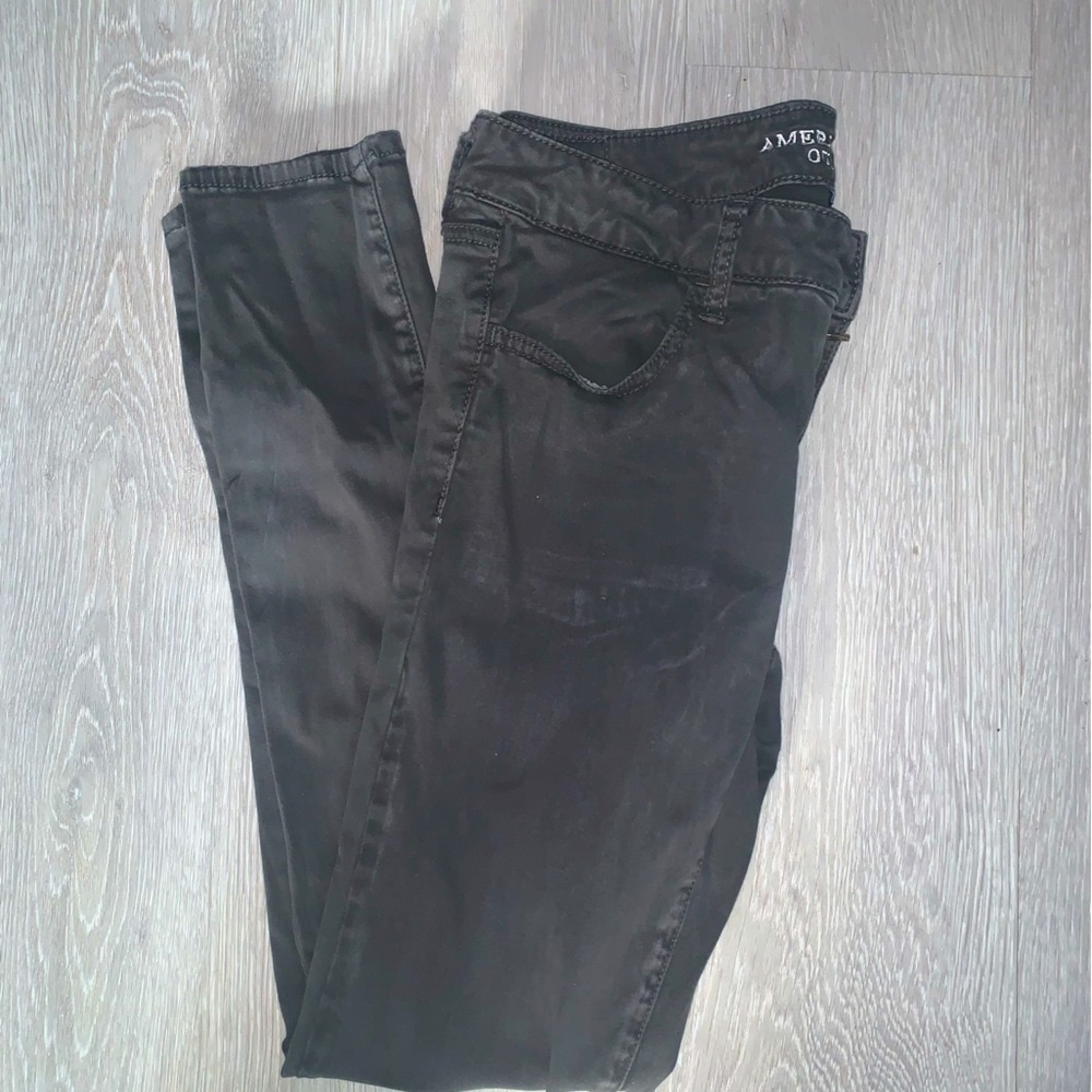 Olive American Eagle Super Stretch Jeggings